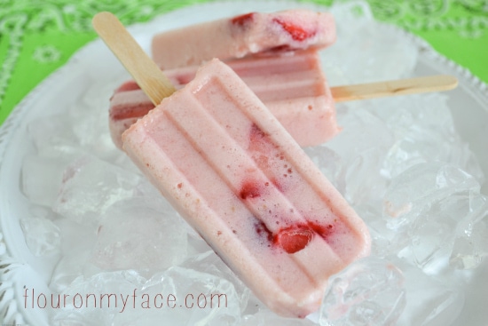 Strawberry-Banana-Buttermilk-Ice-Pops.jpg